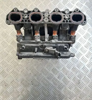 Peugeot 207 Intake manifold