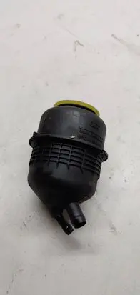 Audi A4 S4 B8 8K Brake fluid reservoir 