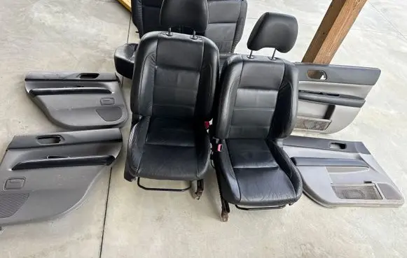 Subaru Forester SG Seat set