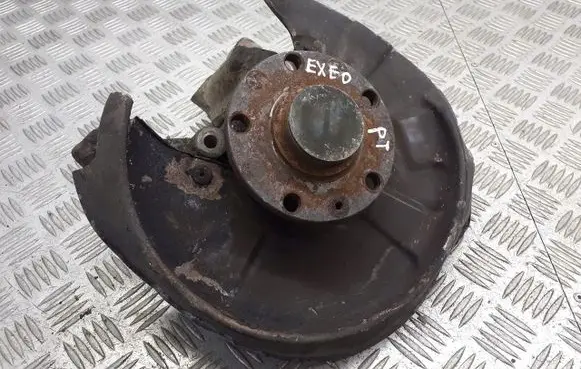 Seat Exeo (3R) Rear wheel hub spindle/knuckle 