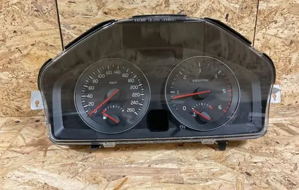 Volvo V50 Speedometer (instrument cluster) 36002433 69199420T 31254776