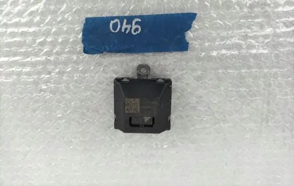 Volvo C30 Headlight ballast module Xenon 130732921300