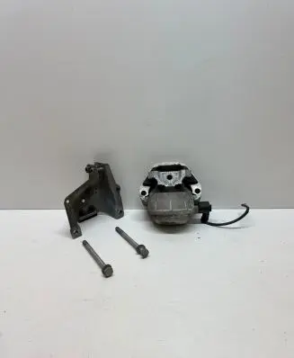 Audi A7 S7 4G Engine mount bracket 4G0199381LG 4G0199381