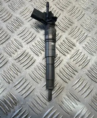 BMW X5 E70 Fuel injector 7792721 0445115048