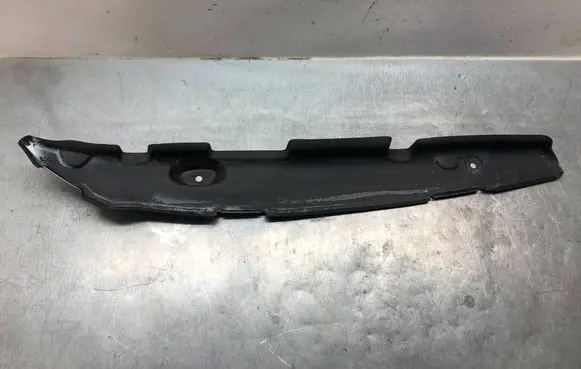 Audi A3 S3 8V Fender end trim 8V0821111C