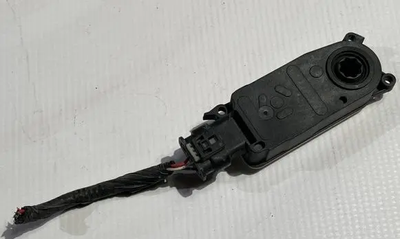 Chrysler Pacifica Radiator active air flap actuator 68298531AB
