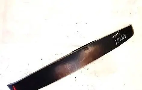 Tailgate/trunk spoiler