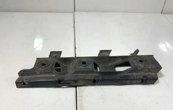 Volkswagen PASSAT B6 Front bumper mounting bracket 807184