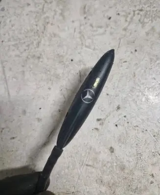 Mercedes-Benz Vito Viano W639 Windshield washer spray nozzle 