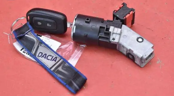 Dacia Sandero Ignition lock 487003947R