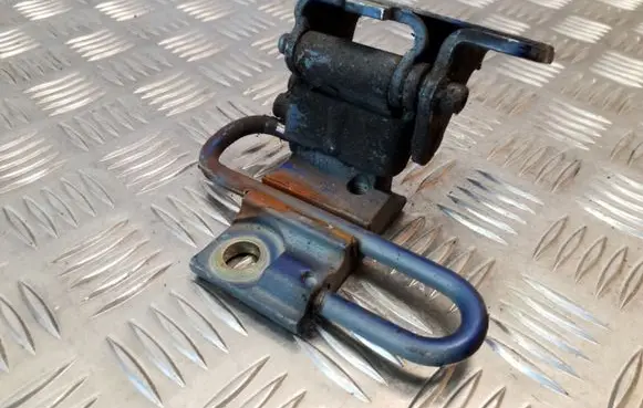 Seat Toledo II (1M) Front door lower hinge 4B0831412B