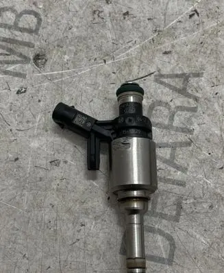 Audi A5 8T 8F Fuel injector 06L906036K