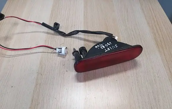 Suzuki Swift III Rear fog light 3657062J0