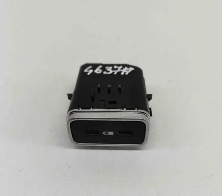 Mercedes-Benz GLE W167 USB socket connector A1678205201