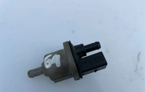 Audi A3 S3 8P Valve vacuum 058133517B