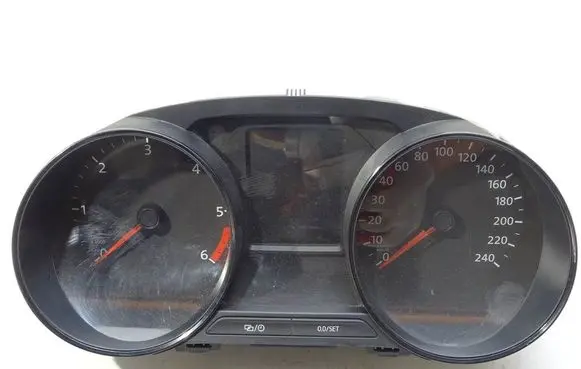 Speedometer (instrument cluster)