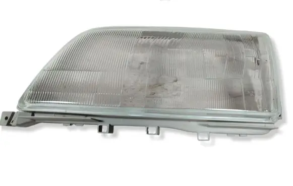 Mercedes-Benz C W202 Headlight lense 2028201166 1305621977