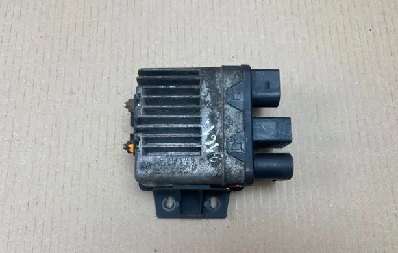 Volkswagen Transporter - Caravelle T5 Coolant fan relay 7H0919506B