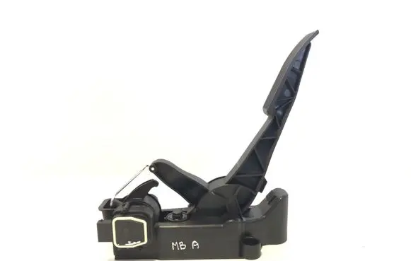 Mercedes-Benz A W169 Accelerator throttle pedal A1693000204