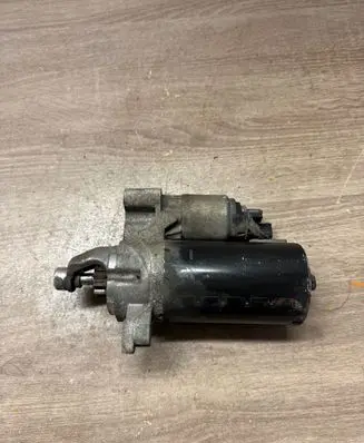 Audi A6 C7 Starter motor 03L911021E