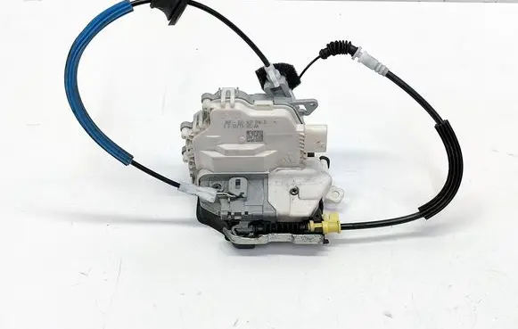Audi A4 S4 B8 8K Front door lock 8J1837016D