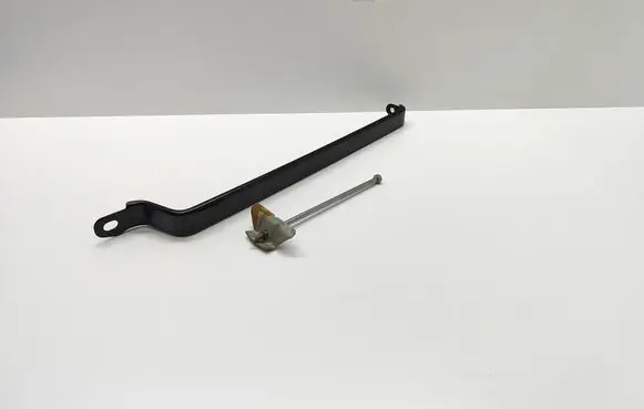 BMW 5 E60 E61 Battery bracket 61217566618 7566618 61217577620