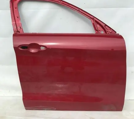 Alfa Romeo Stelvio Front door
