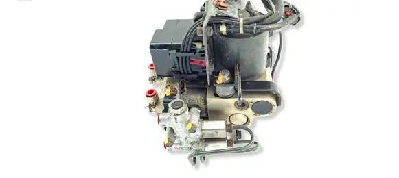 Mazda RX7 ABS Pump F100437A0 4610007 11300030030