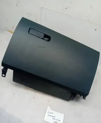 Mercedes-Benz A W177 Glove box