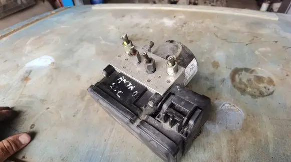 Chevrolet Captiva ABS Pump 20946178 25021216484 AGN617810090994