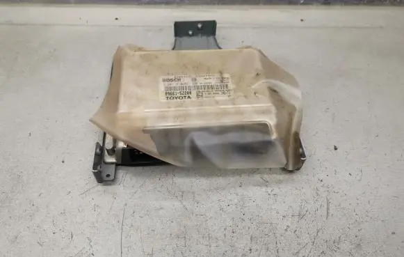 Toyota Yaris Engine control unit/module 0281010563 8966152200 8966052270