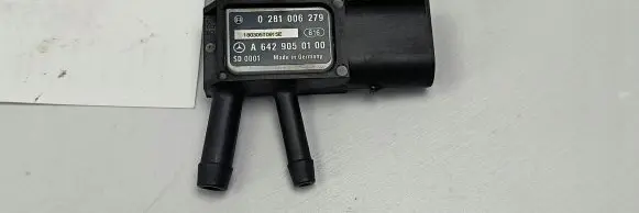 Mercedes-Benz S W221 Other engine bay part A6429050100