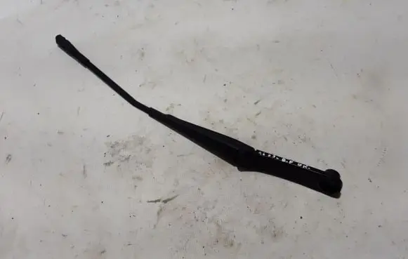Audi A6 S6 C8 4K Front wiper blade arm 4K2955408