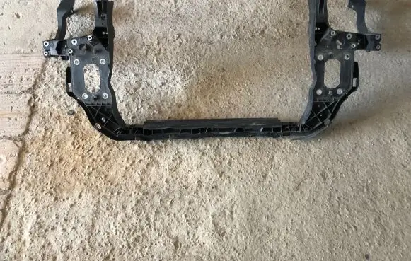 Chrysler Grand Voyager V Radiator support slam panel