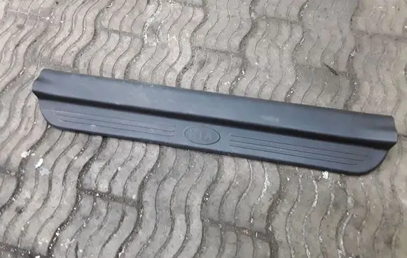 KIA Magentis Front sill trim cover 858722G000