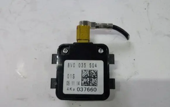 Audi A3 S3 8V Aerial antenna amplifier 8V0035504