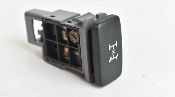 Toyota Hilux (AN10, AN20, AN30) Differential lock switch 156935