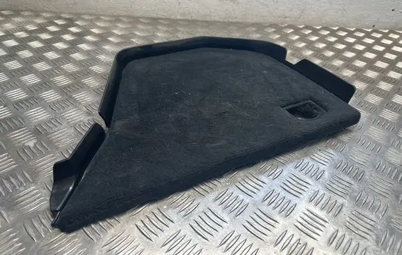 Trunk/boot lower side trim panel