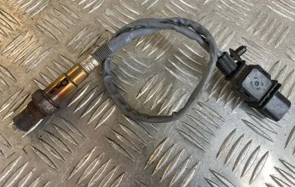 Volkswagen Eos Lambda probe sensor 06G906262F 0258017245