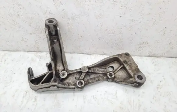 Volkswagen Touran I Front lower control arm/wishbone 1K0199296F