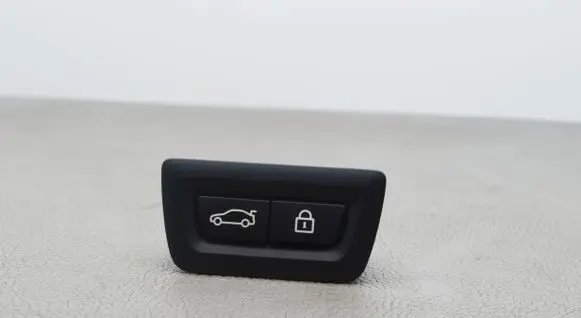 BMW X5 F15 Tailgate/boot open switch button 9275121
