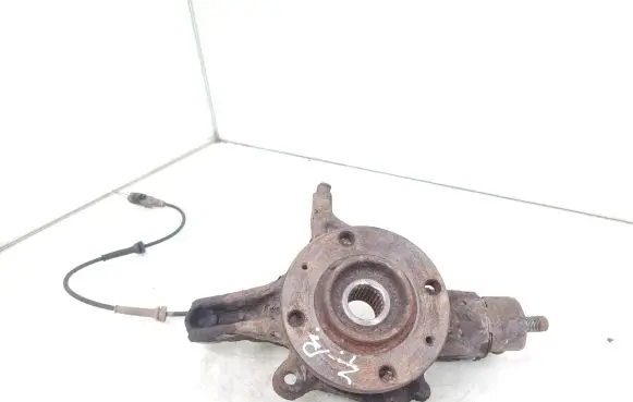 Citroen C4 I Picasso Front wheel hub spindle knuckle