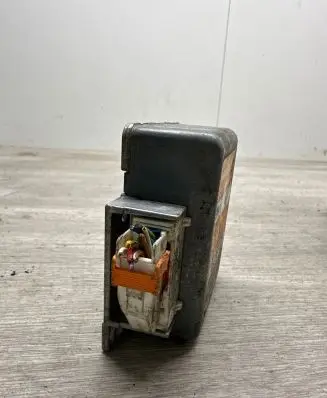 Audi A4 S4 B6 8E 8H Airbag control unit/module 8A0959655C 0285001038
