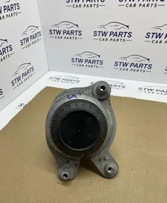 Mercedes-Benz E AMG W213 Engine mount bracket 2132402500