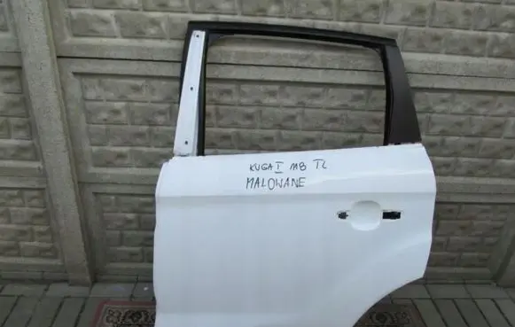 Ford Kuga I Rear door
