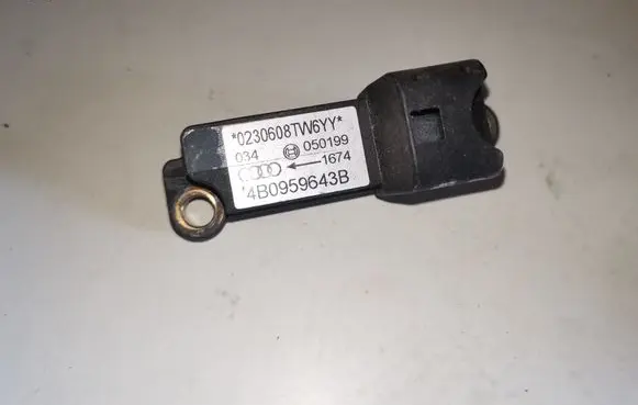 Audi A6 S6 C5 4B Airbag deployment crash/impact sensor 4B0959643B