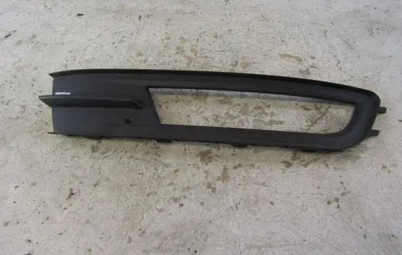 Volkswagen PASSAT B8 Front bumper lower grill 3G0853666