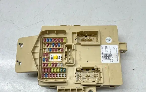 KIA Optima Fuse module 91950A8710