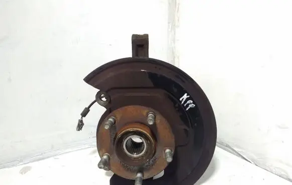 Nissan Qashqai+2 Front wheel hub spindle knuckle 40015JD040