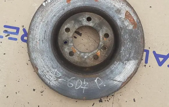 Peugeot 607 Front brake disc